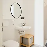 Rent4living Wlan I Kostenfreie Tiefgarage I Therme 5 Minuten Zu Fuss I Barrierearm Apartment