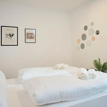 Moderne Mit Highspeed-wlan Und Gratis-tiefgarage Ihr Perfekter Rueckzugsort Nahe Dem Zentrum Und Der Therme I Barrierearm *