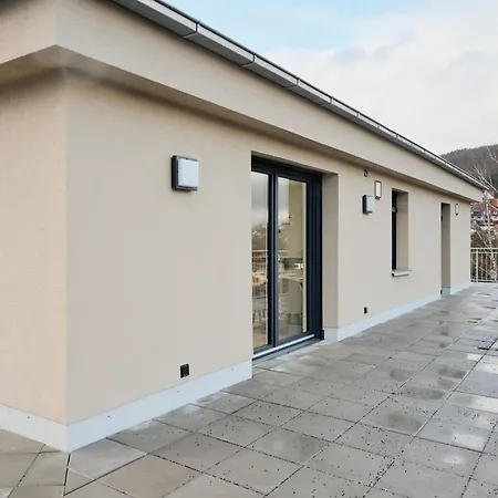Moderne Mit Highspeed-wlan Und Gratis-tiefgarage Ihr Perfekter Rueckzugsort Nahe Dem Zentrum Und Der Therme I Barrierearm Apartment *